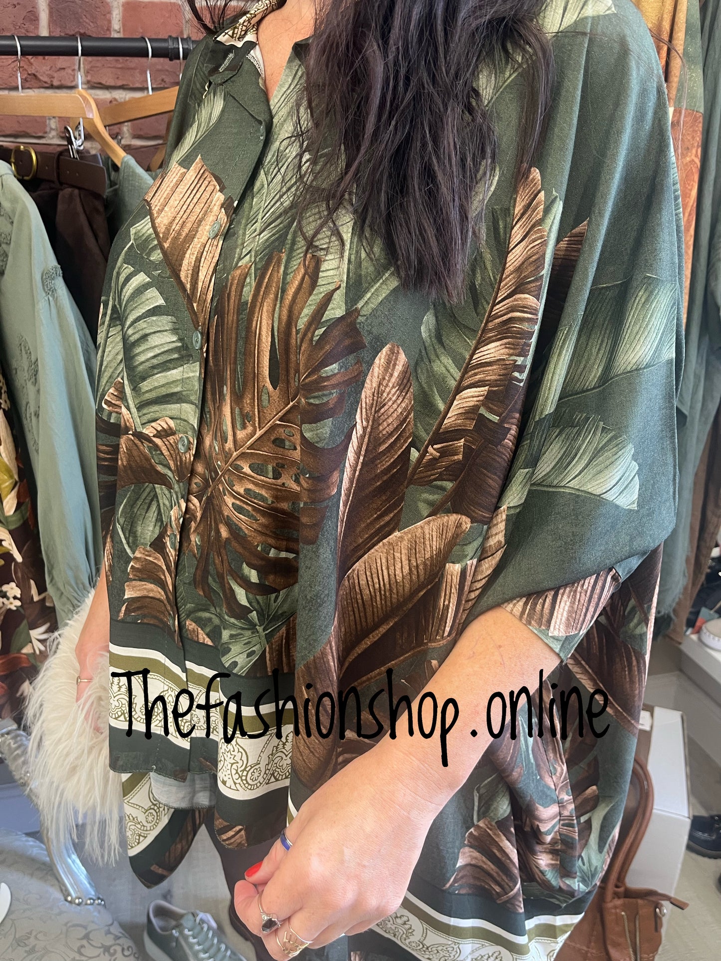 Kara khaki dipped hem leaf shirt 8-18