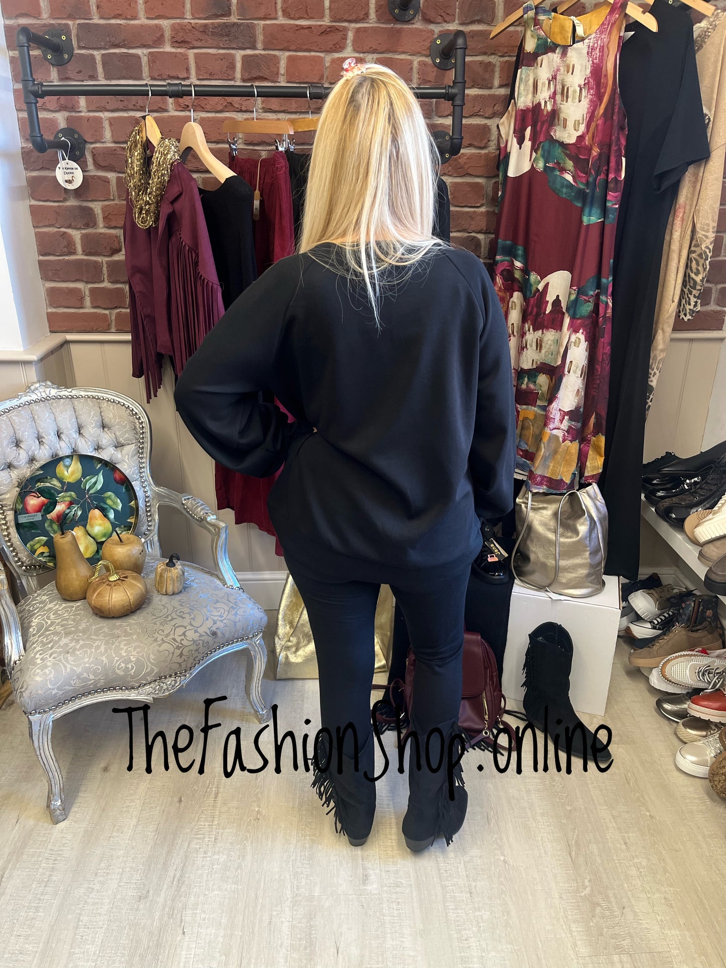 Bella black sweatshirt 10-16
