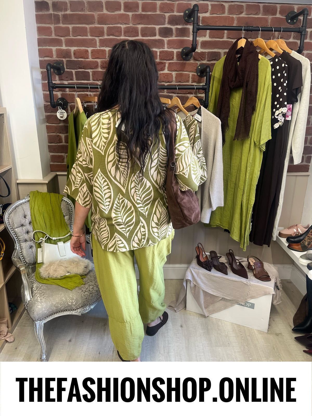 Nancy olive leaf print button top 14-20