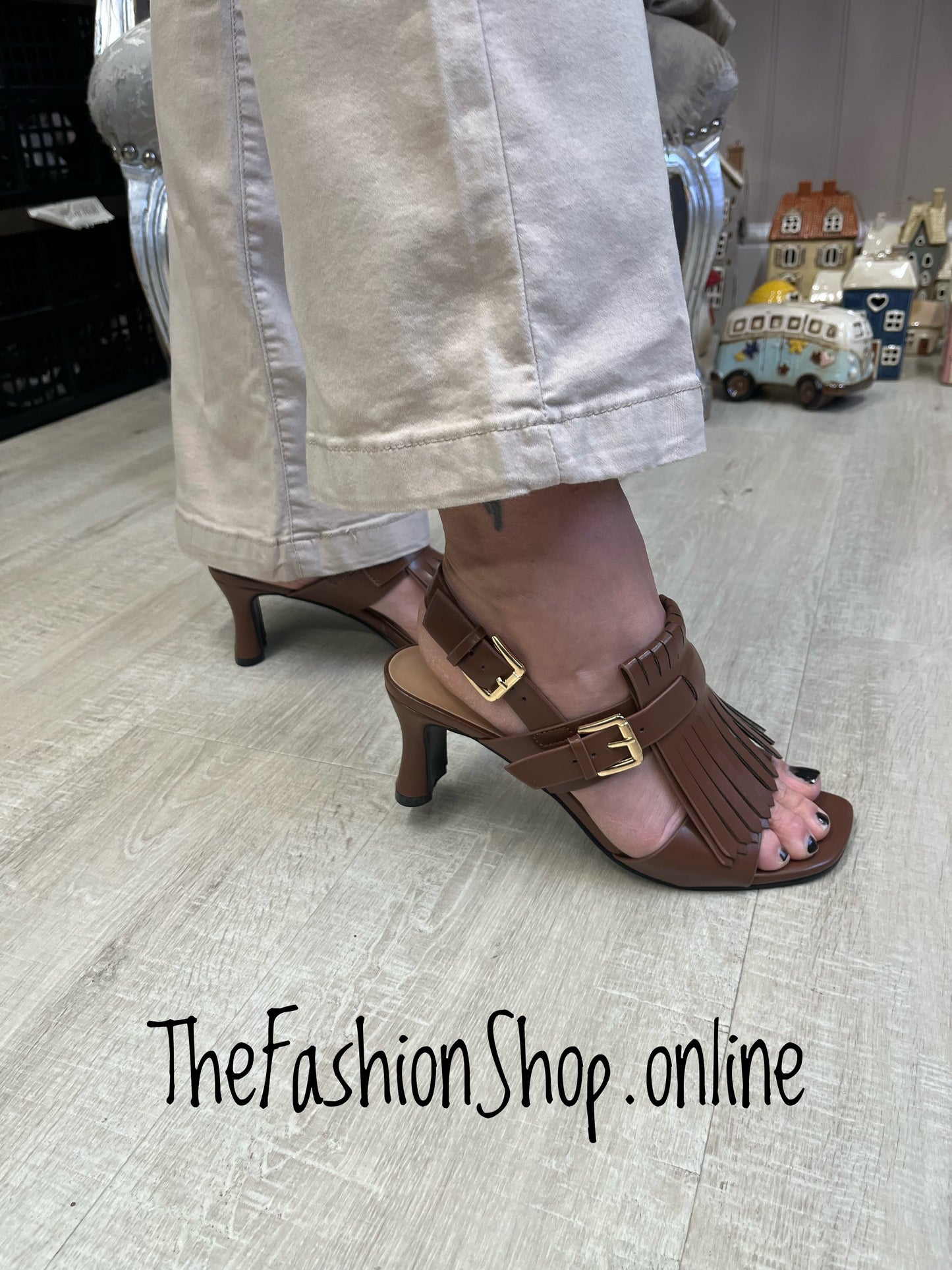 Clarissa brown heeled sandal with fringe sizes 3-8 (36-41)