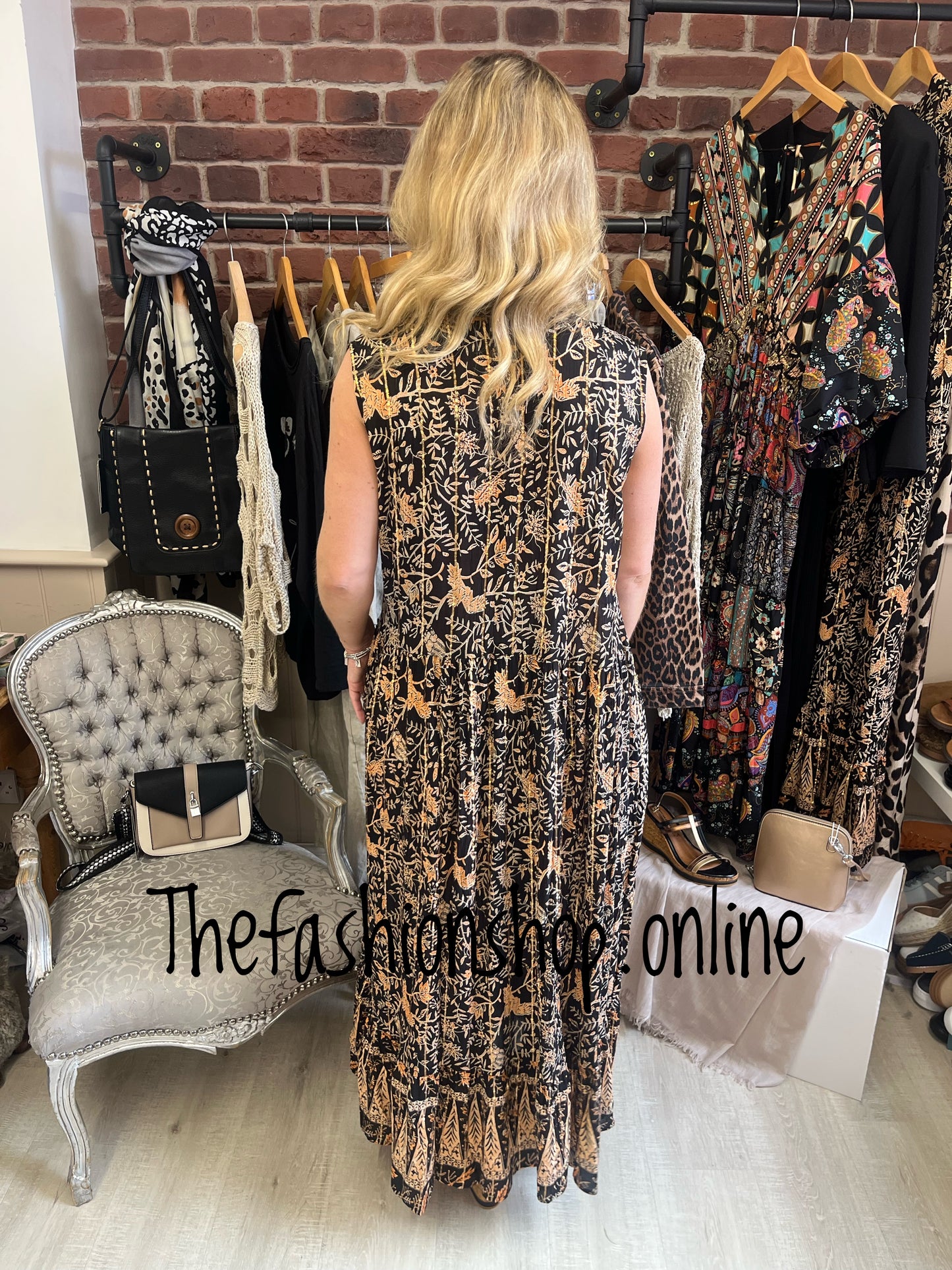 Opulent Annabelle gold and black leaf maxi dress sizes 10-12, 14-16 and 18-20