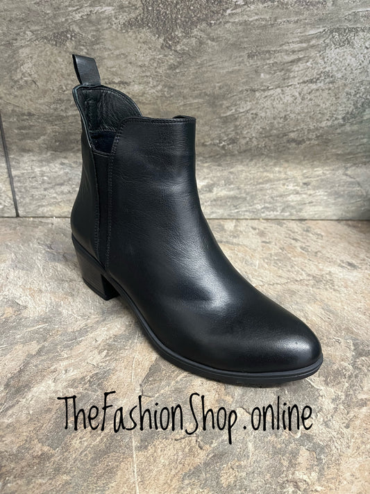 Modella Lisbon black leather boots sizes 4-9 (37-42)