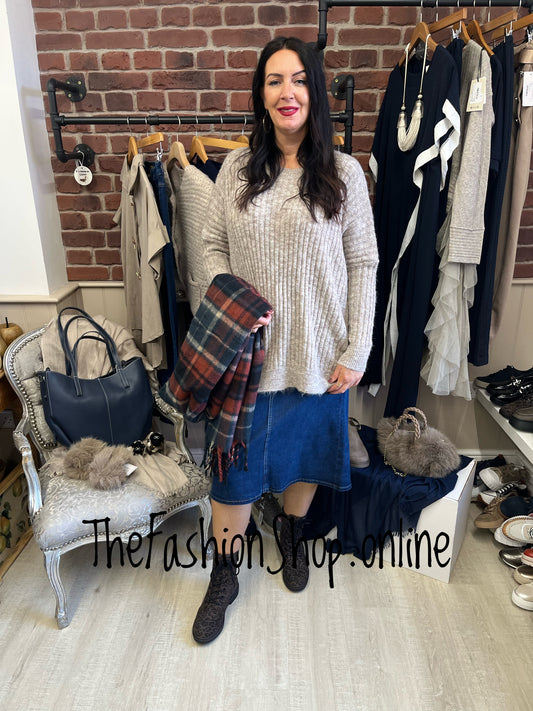 Miss Sparrow tartan scarf