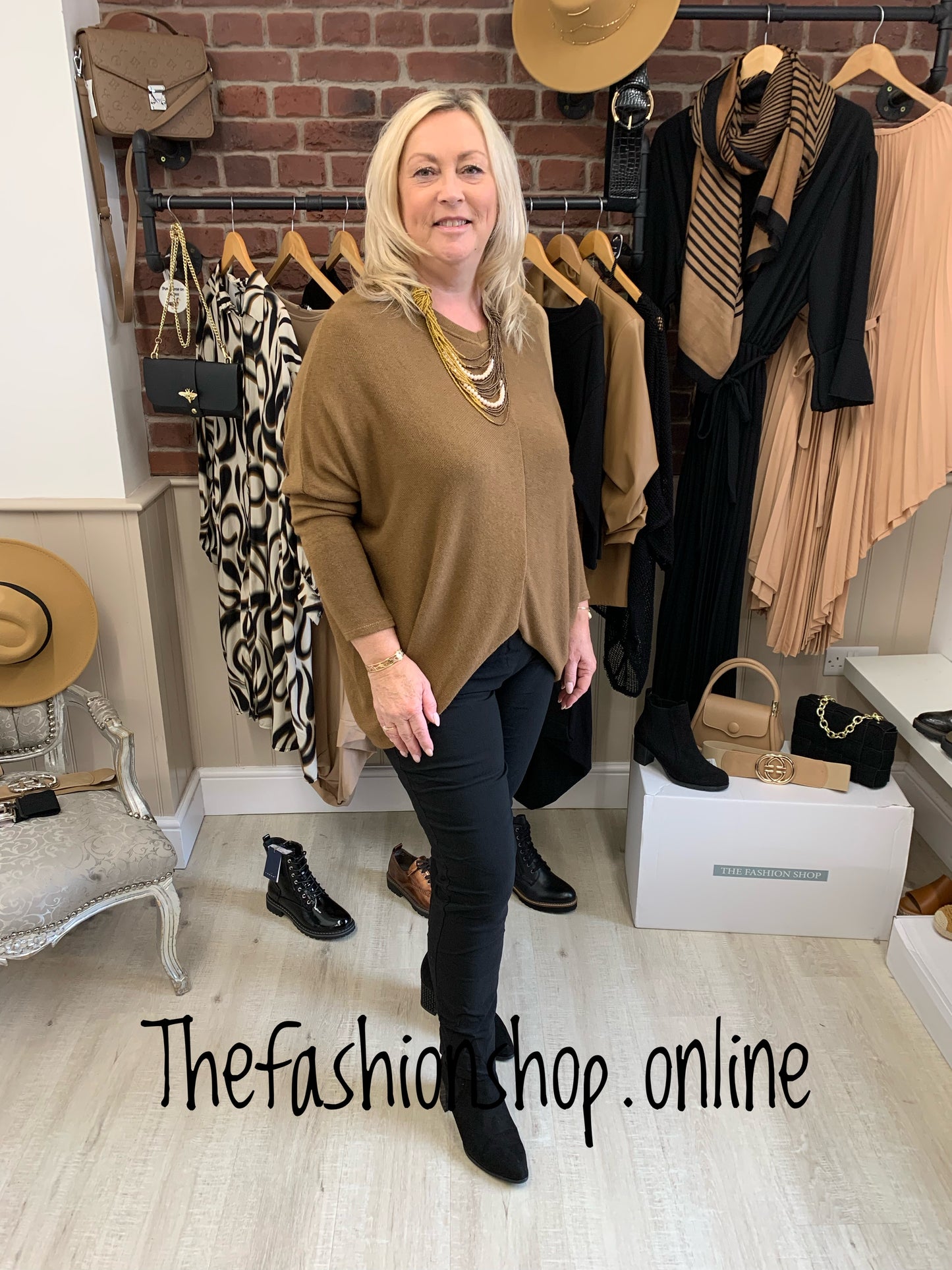 Tan shaped hem jumper 12-20