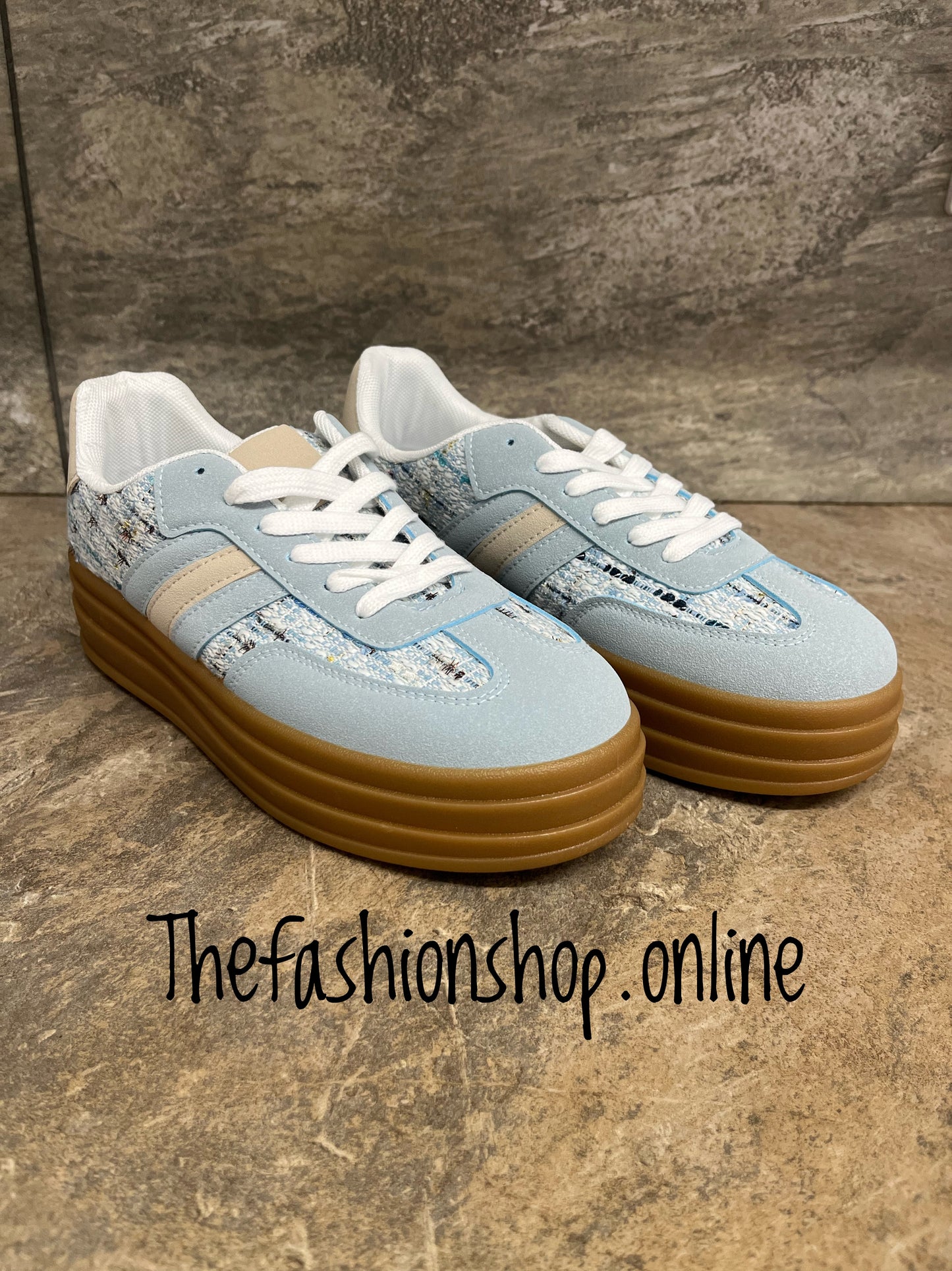 Blue boucle flecked trainers sizes 3-8 (36-41)