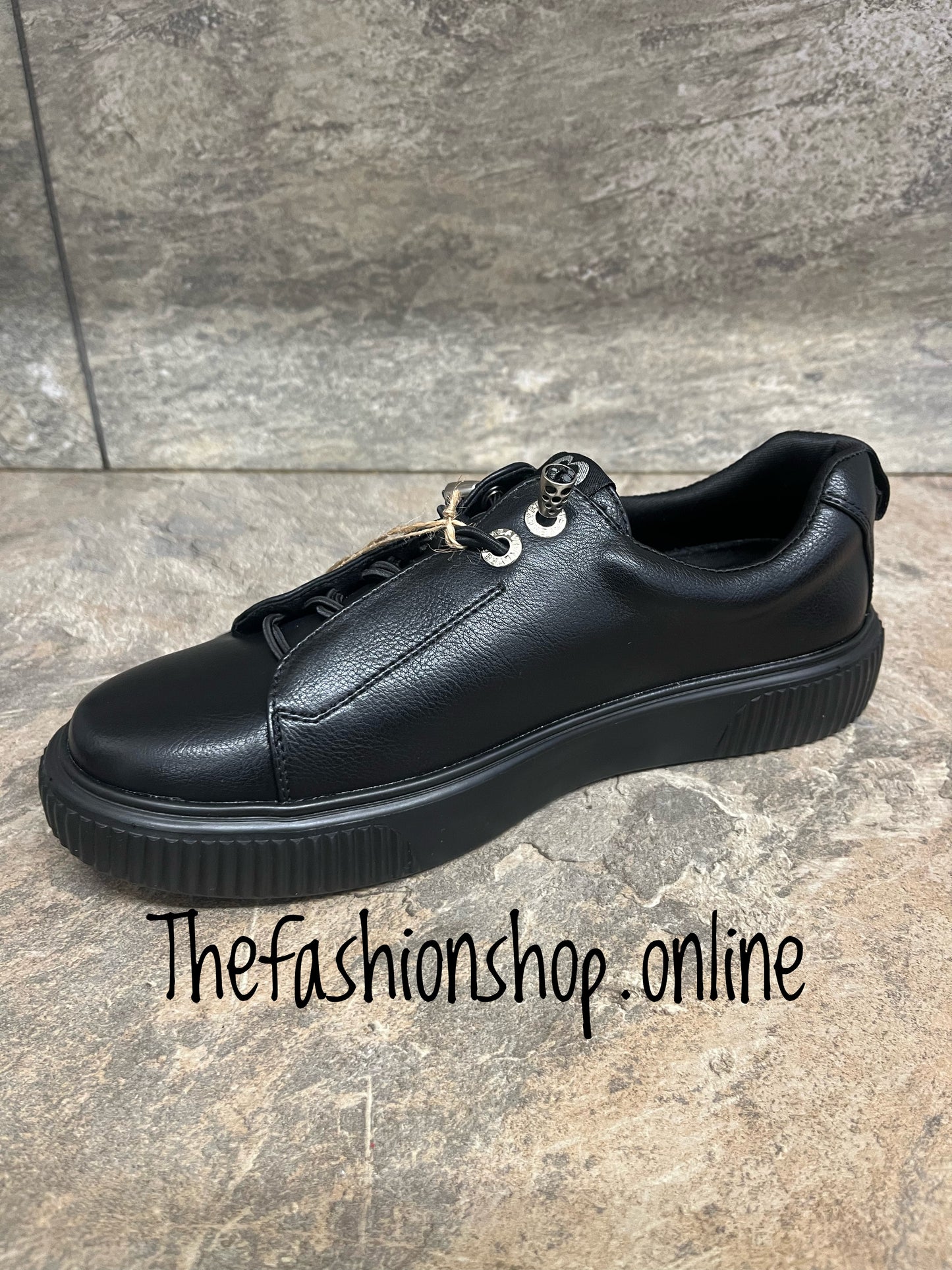 Heavenly Feet black petal litesole trainers sizes 4-8 (EU 37-42)
