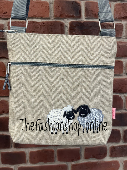 Lua Herringbone sheep messenger bag