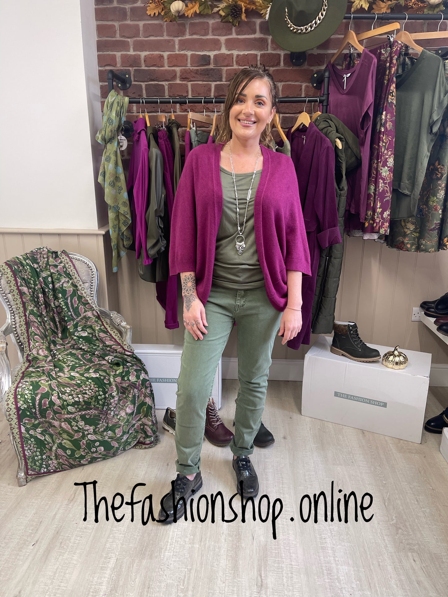 Magenta fine knit shrug 12-20