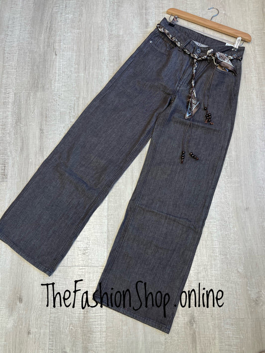 Eleanor brown wide leg jeans sizes 8, 10 and 12