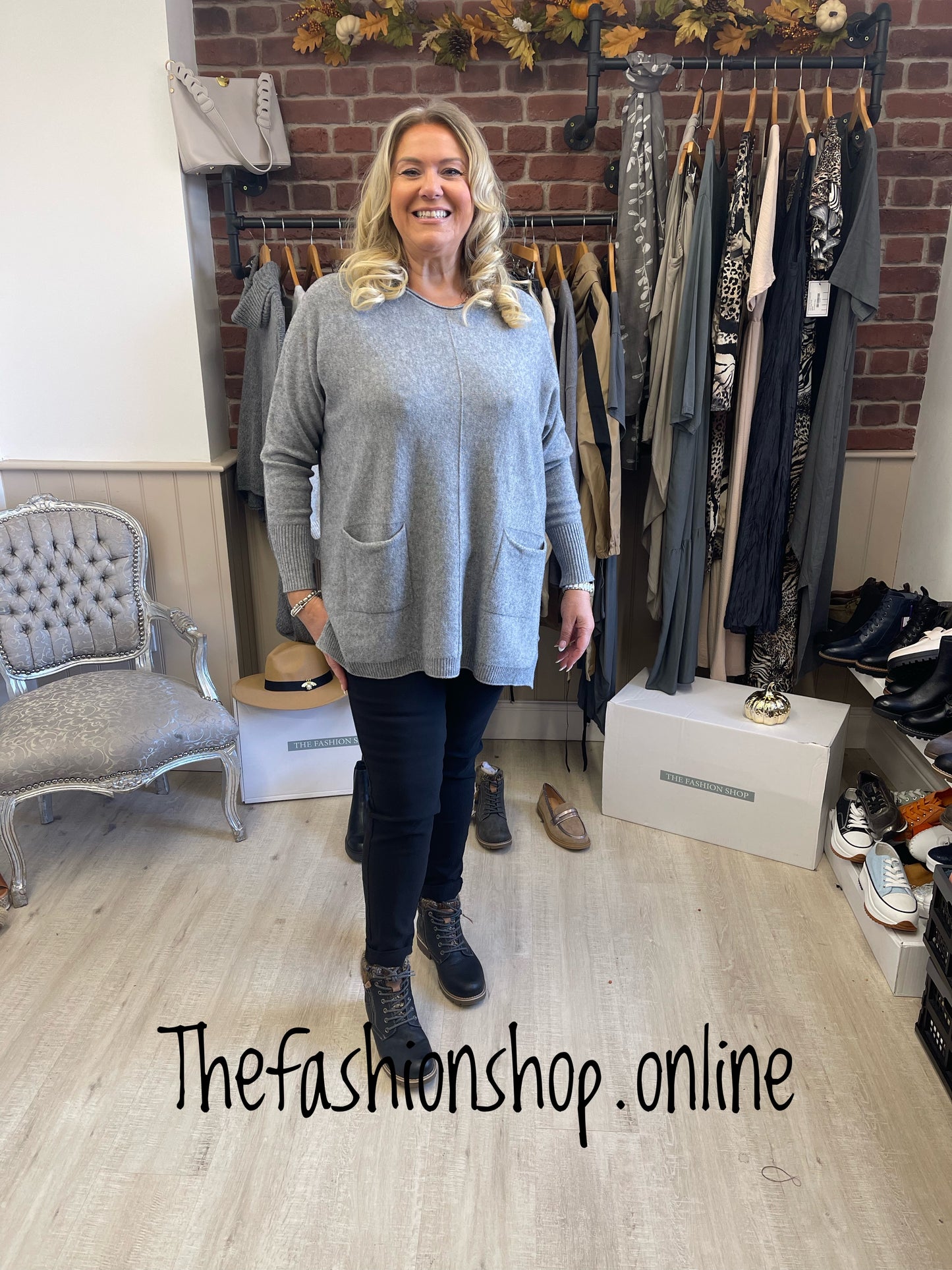 Grey twin pocket jumper 14-20