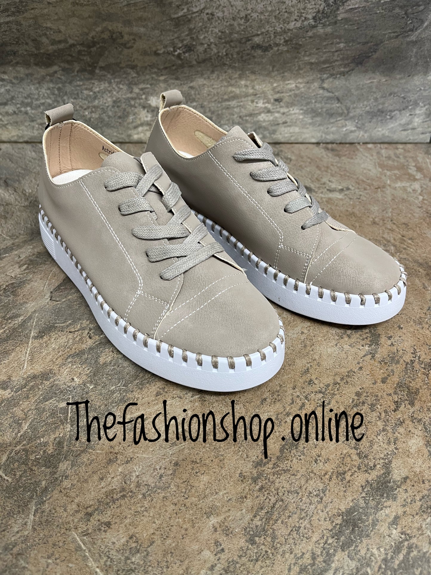 Heavenly Feet taupe Astrid trainers sizes 4-7 (37-41)
