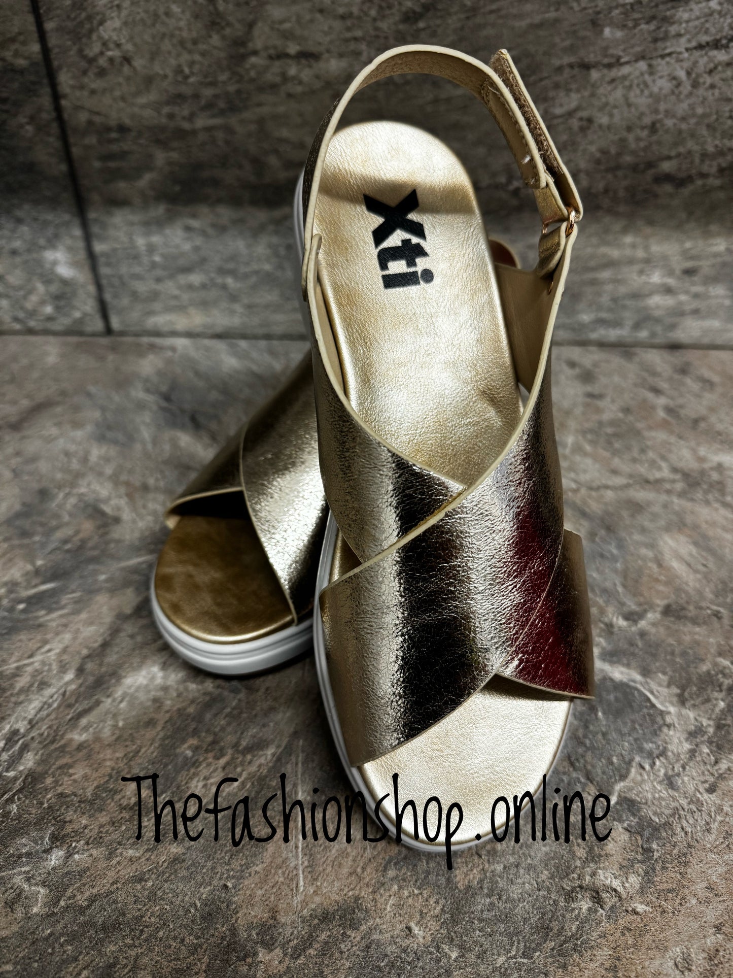 Xti Gold Criss Cross Sandals sizes 3-7