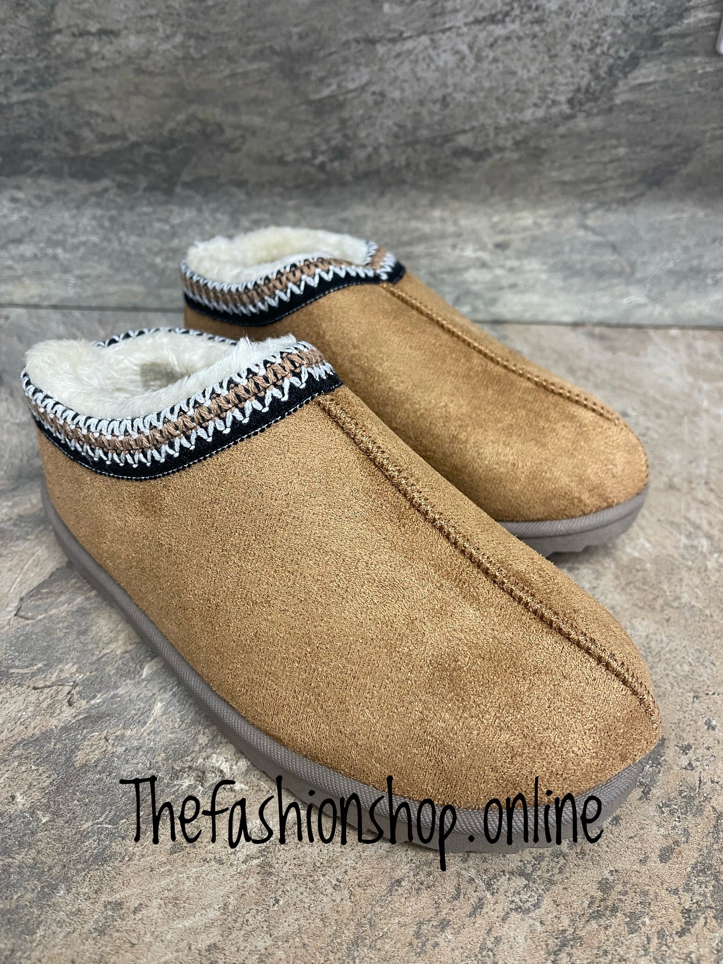 Camel braided suede slipper 3-8
