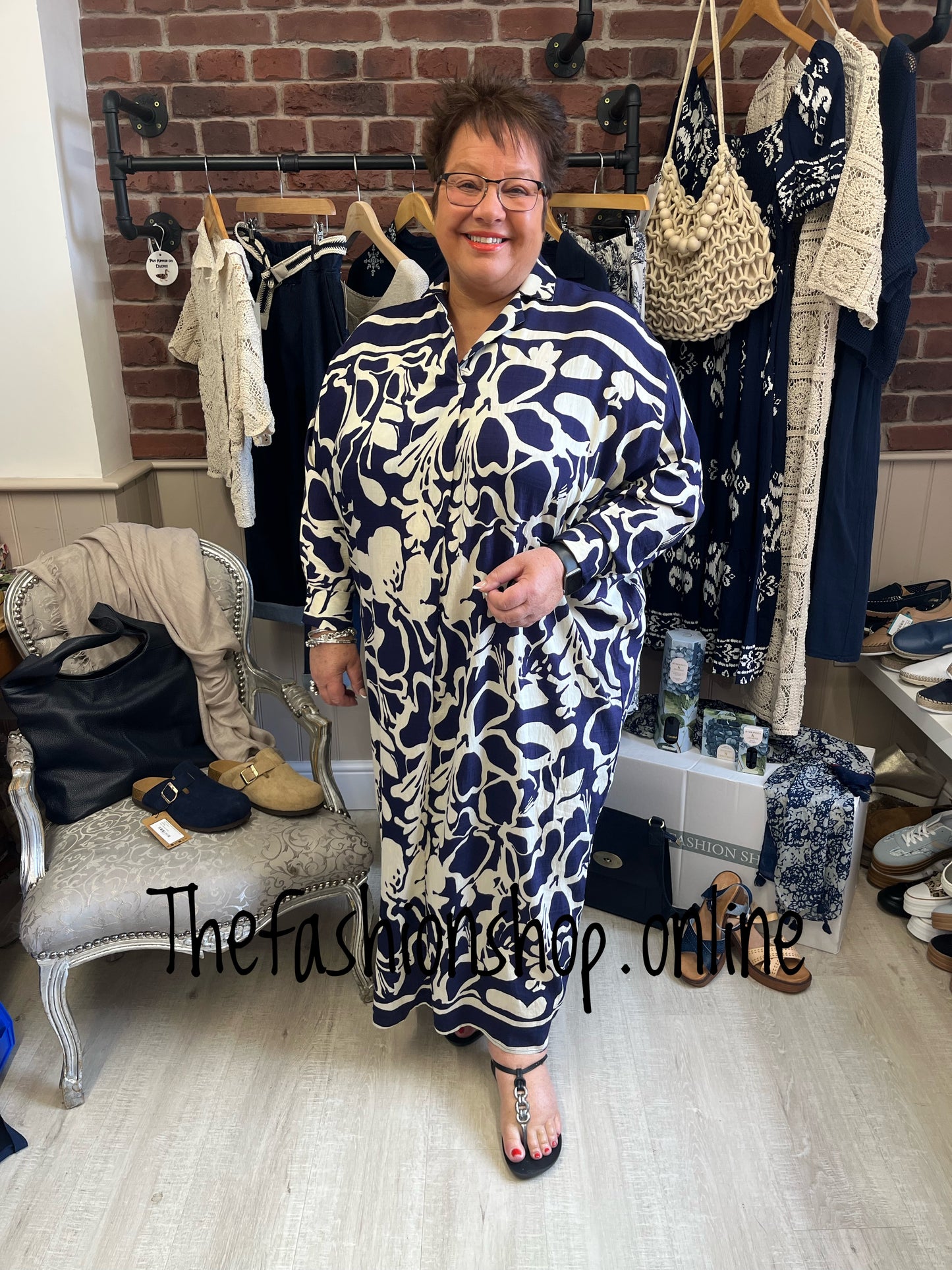 Amy navy and cream collared tunic 16-22