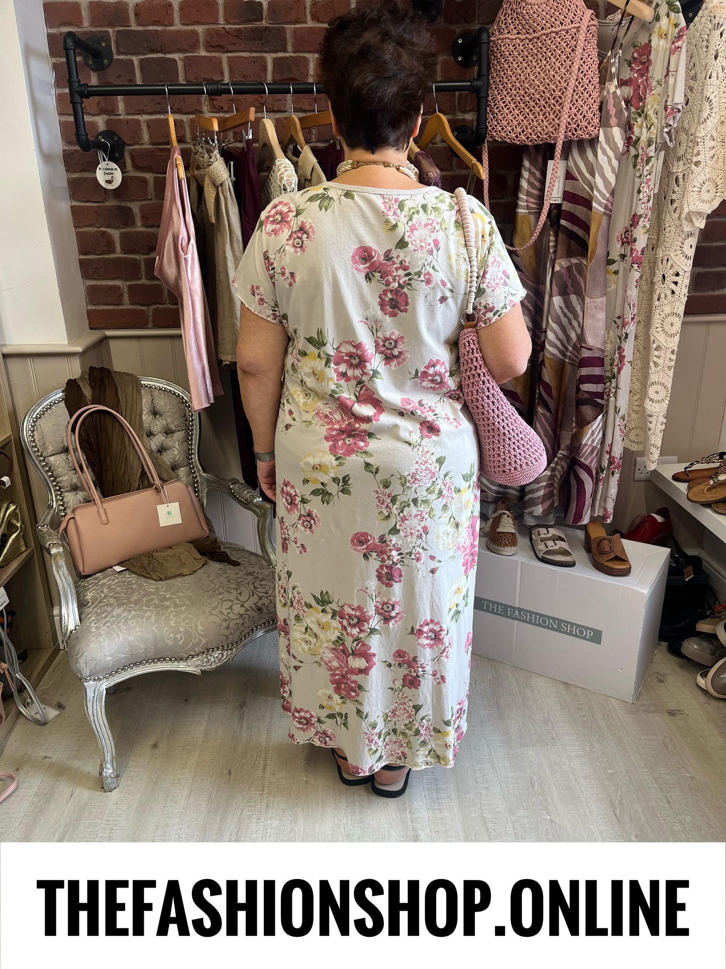 Skyla beige floral dress 10-18