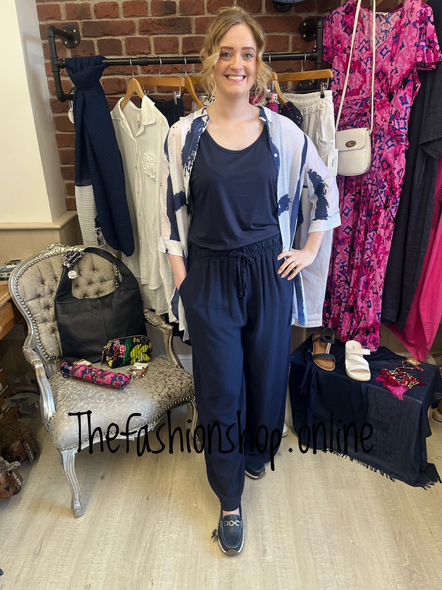 Charlie navy wide leg trousers 12-16