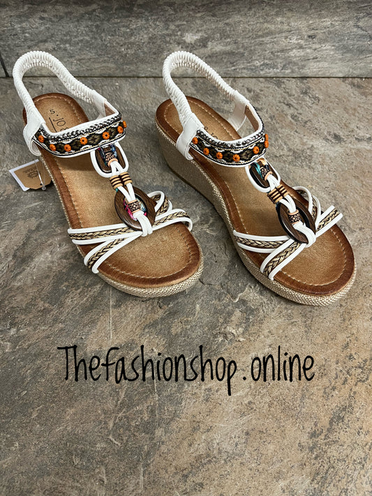 Jo & Joe white Trinidad wedge sandals sizes 4-8 (37-41)