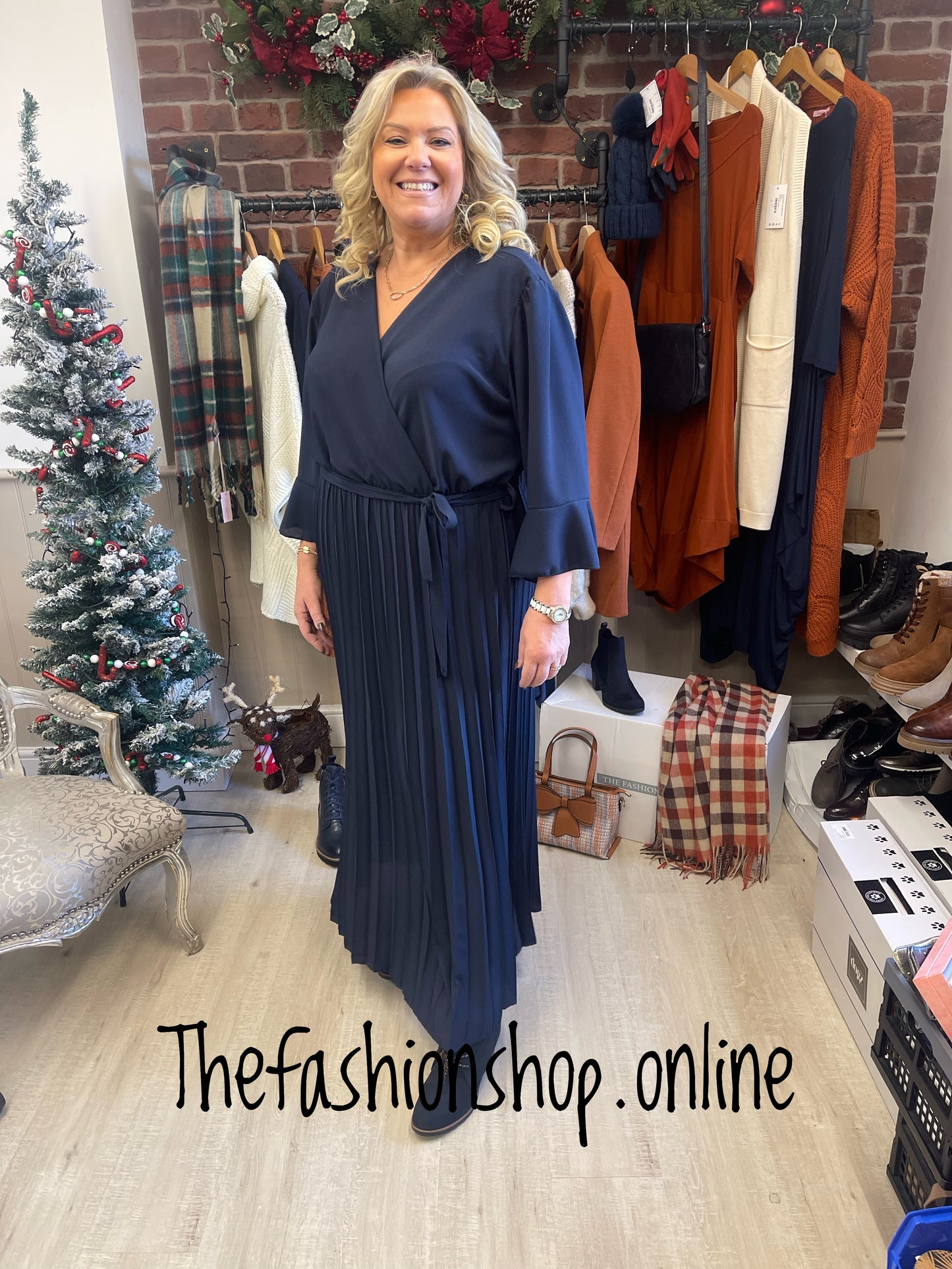Plus size long navy pleated dress 16-26
