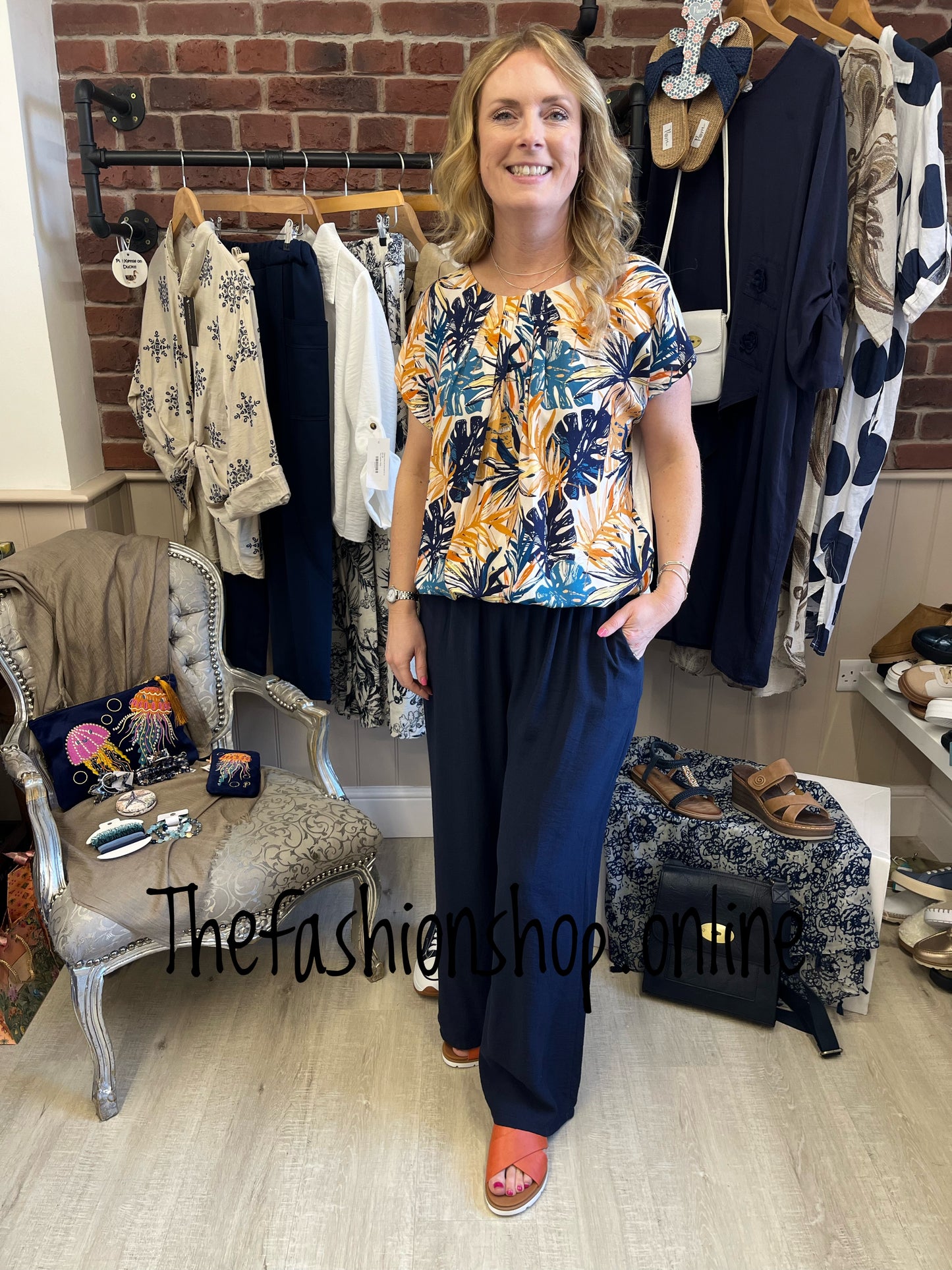 Sarah Tempest navy palm leaf top 10-16