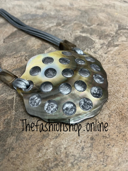 Sarah Tempest large shell necklace