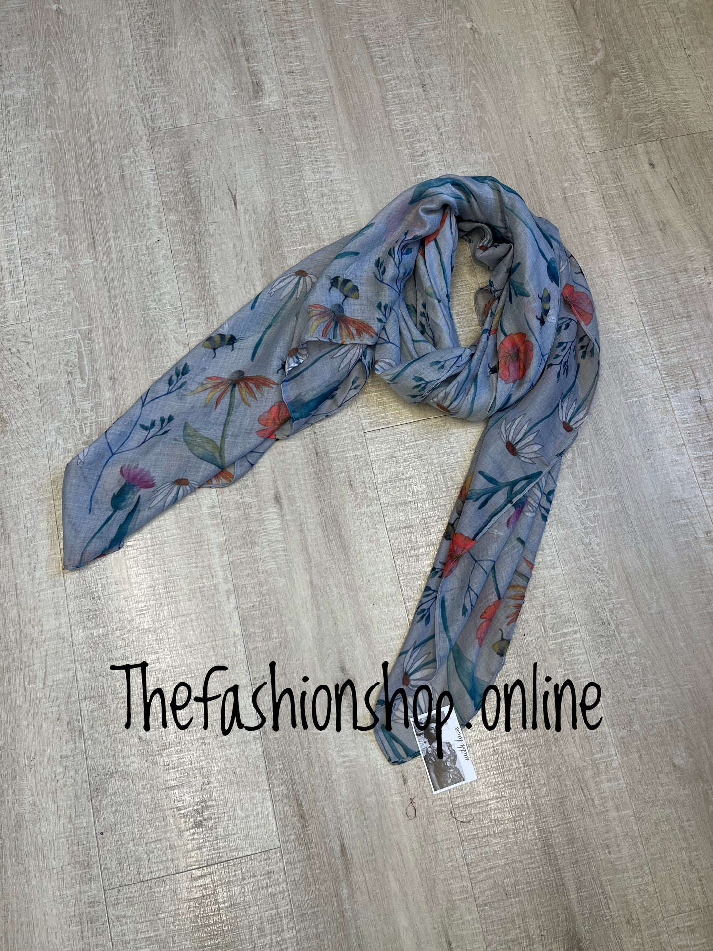 Grey meadow scarf