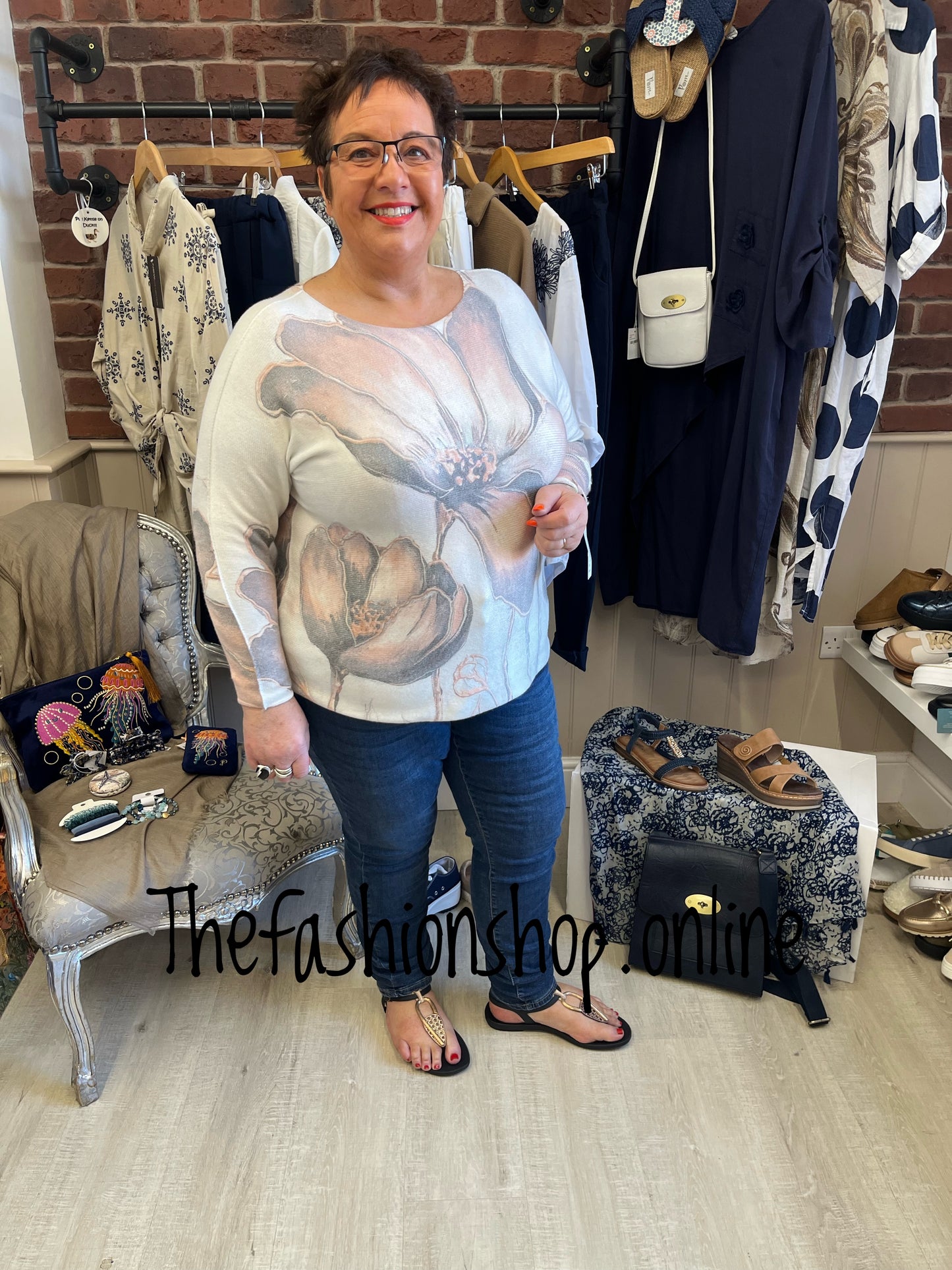 Tia peach large flower jumper 14-22