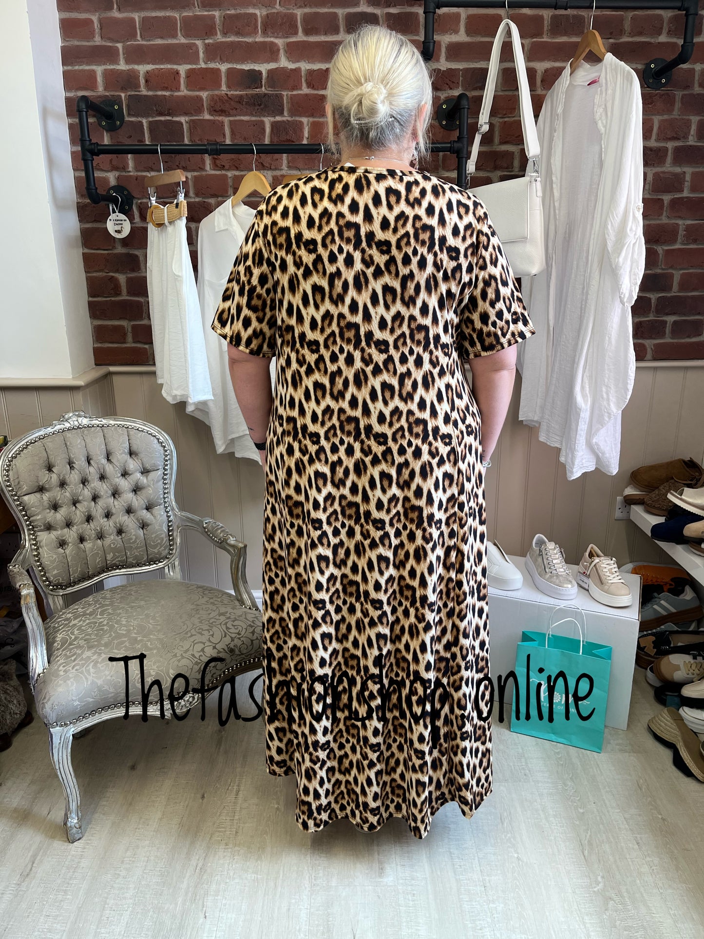 Sasha cheetah dress 18-24