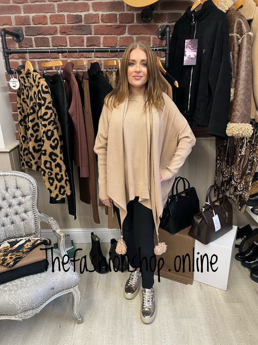 Sarah Tempest camel waffle jumper with scarf 12-22