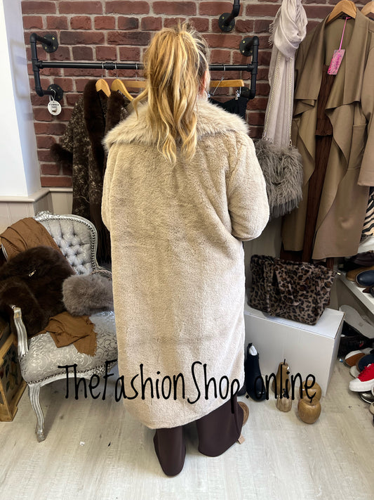 Renee beige faux fur coat with shawl 10-16