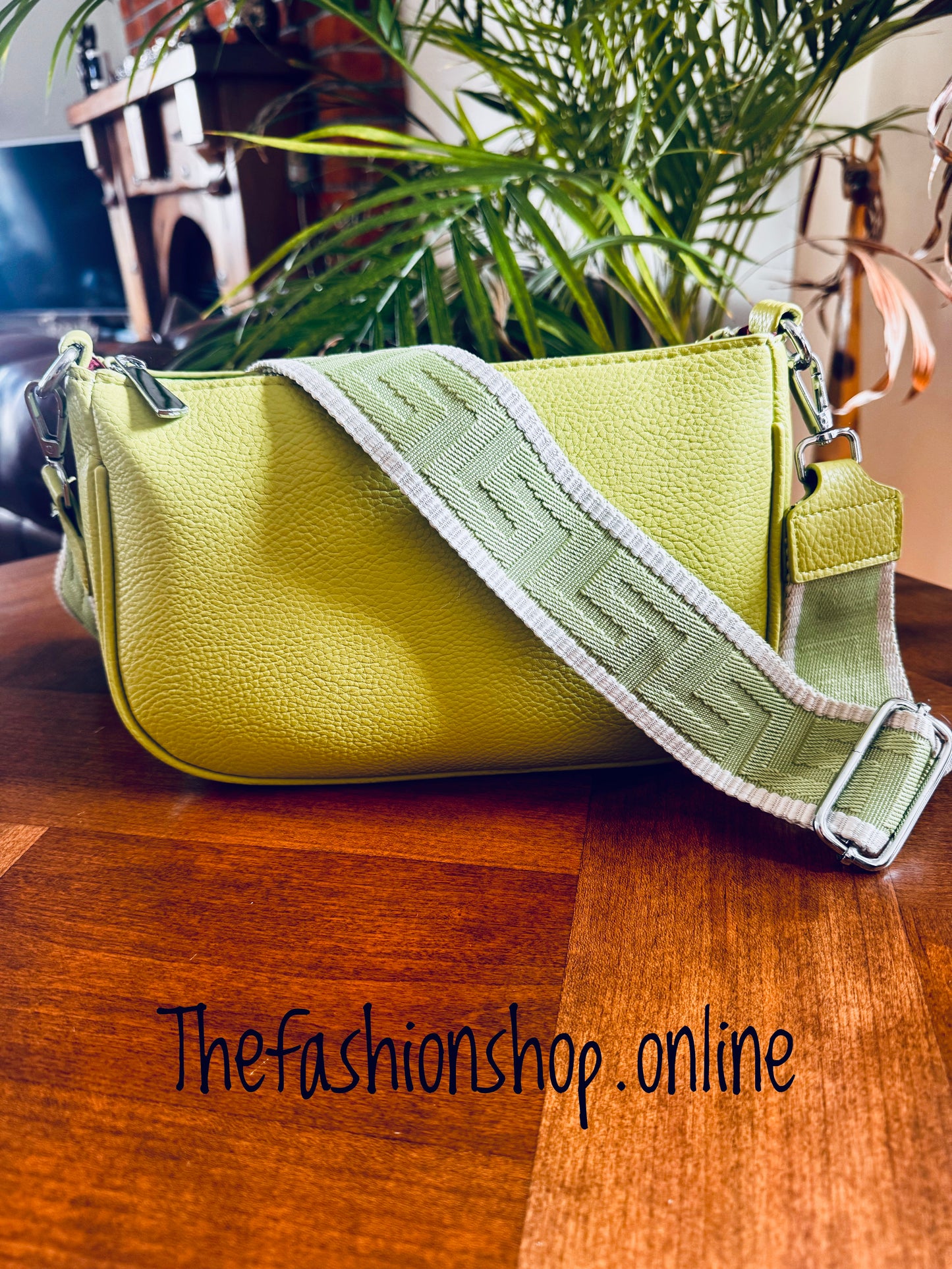 Bloom Shoulder bag in Lime Zing