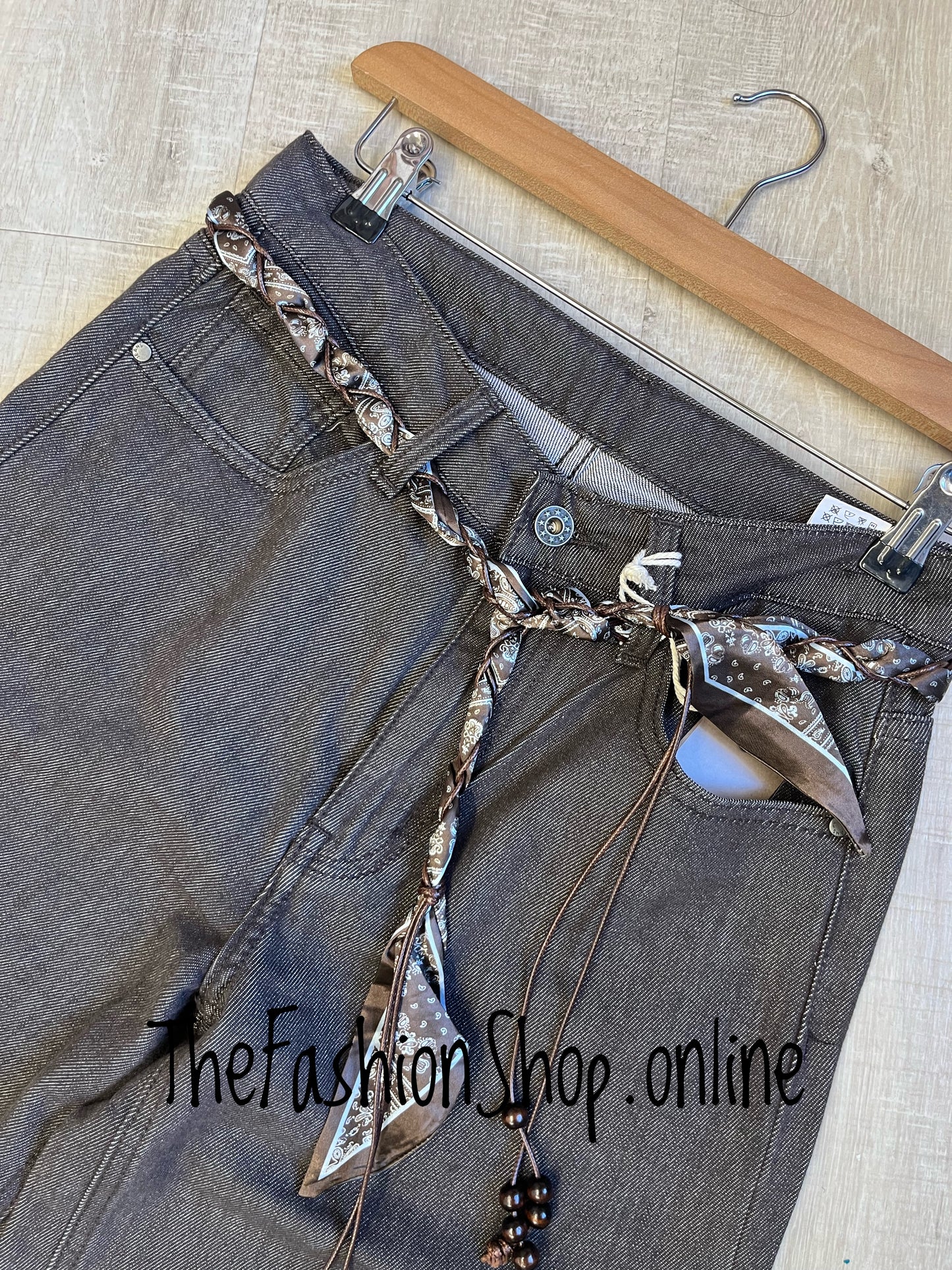 Eleanor brown wide leg jeans sizes 8, 10 and 12