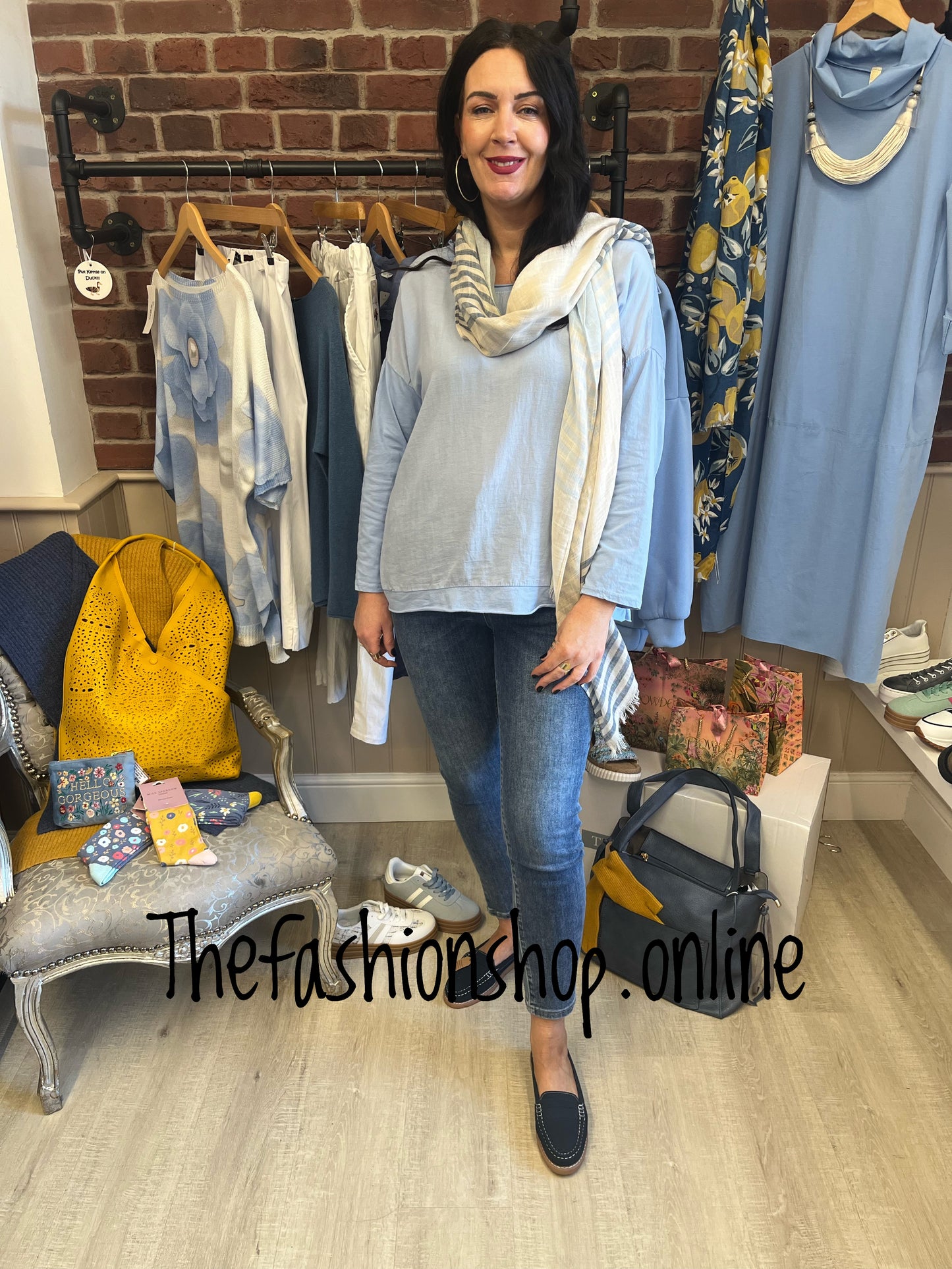 Lucy blue linen mix top 12-18