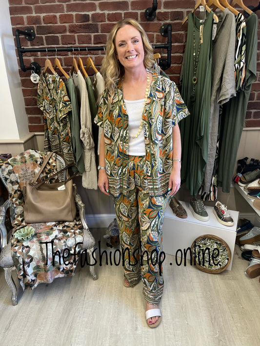 Naomi leaf border print trousers sizes 12, 14 and 16