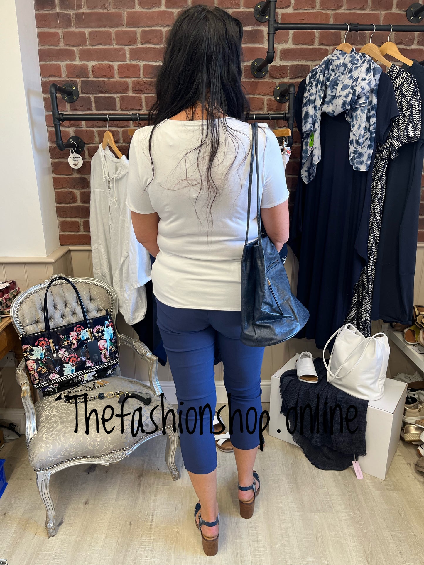 Saloos white quality T shirt sizes 12-22