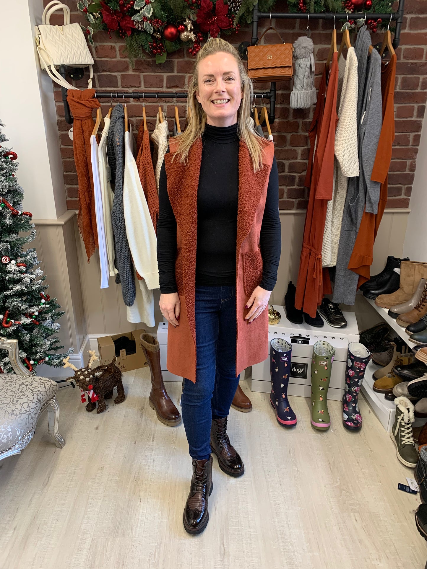 Rust faux fur lined gilet 8-14