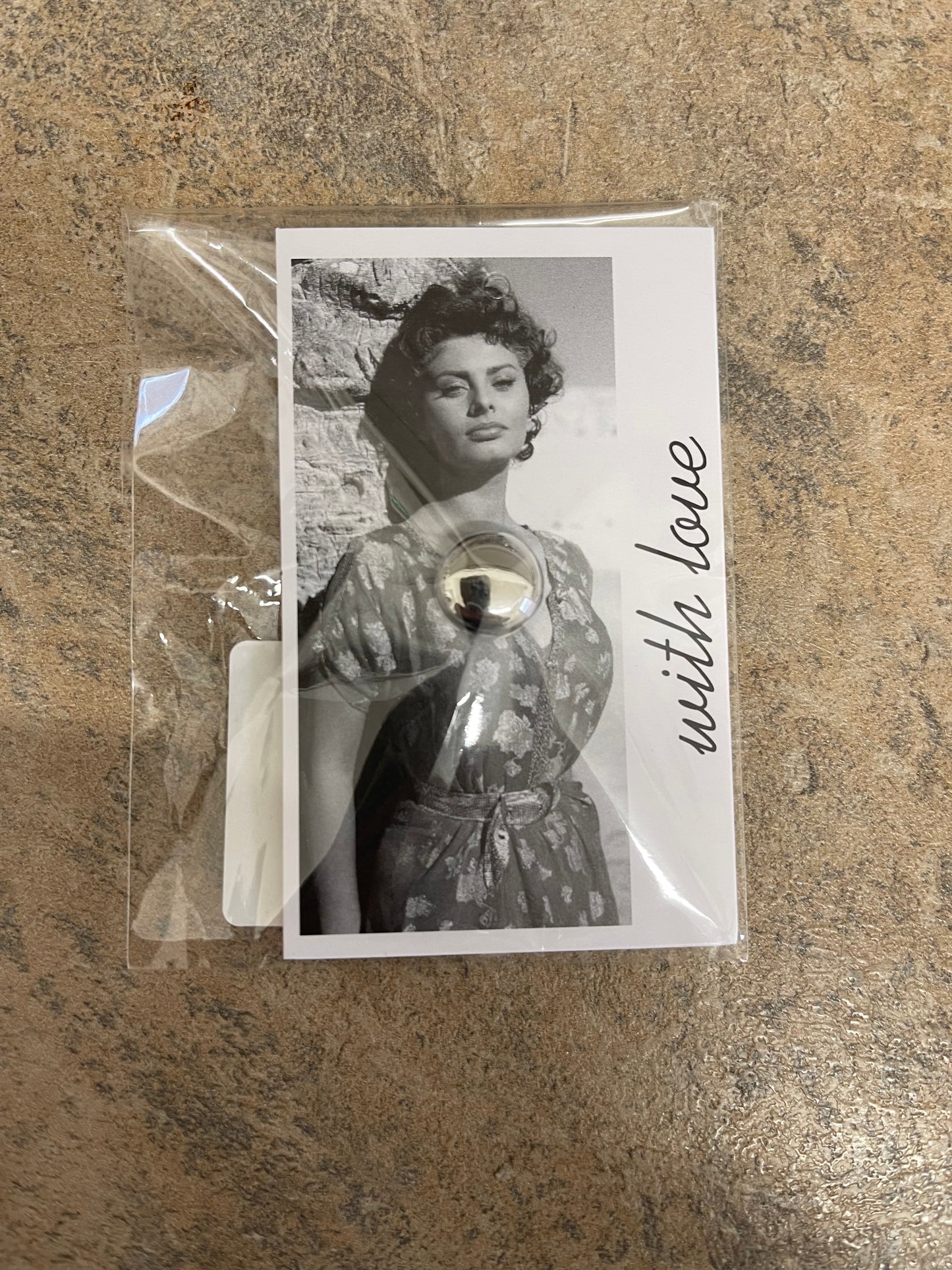 Silver Magic Modesty Magnet