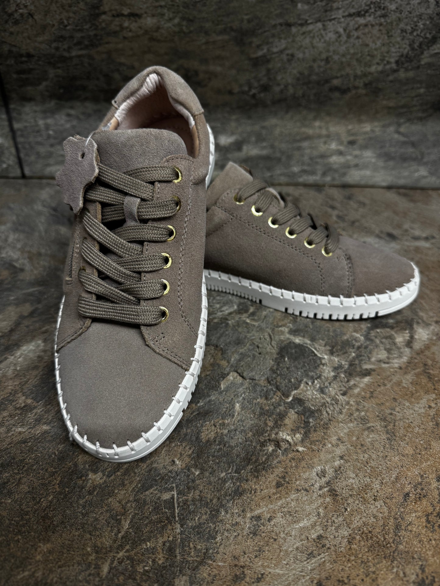 Jo & Joe Cadiz taupe leather suede trainer sizes 4-8