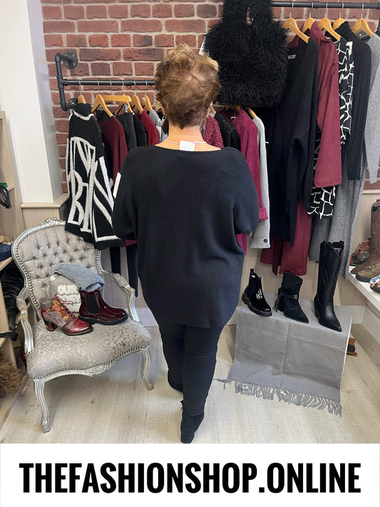 Esme black soft jumper 16-22