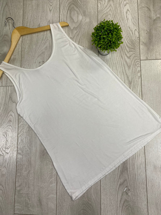 White quality round neck vest 10-16