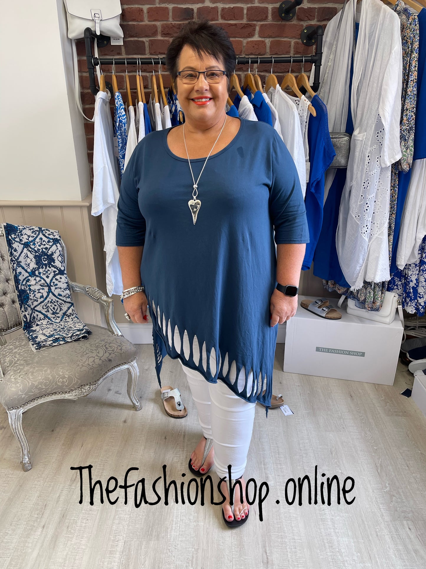Navy rip detail top 14-22