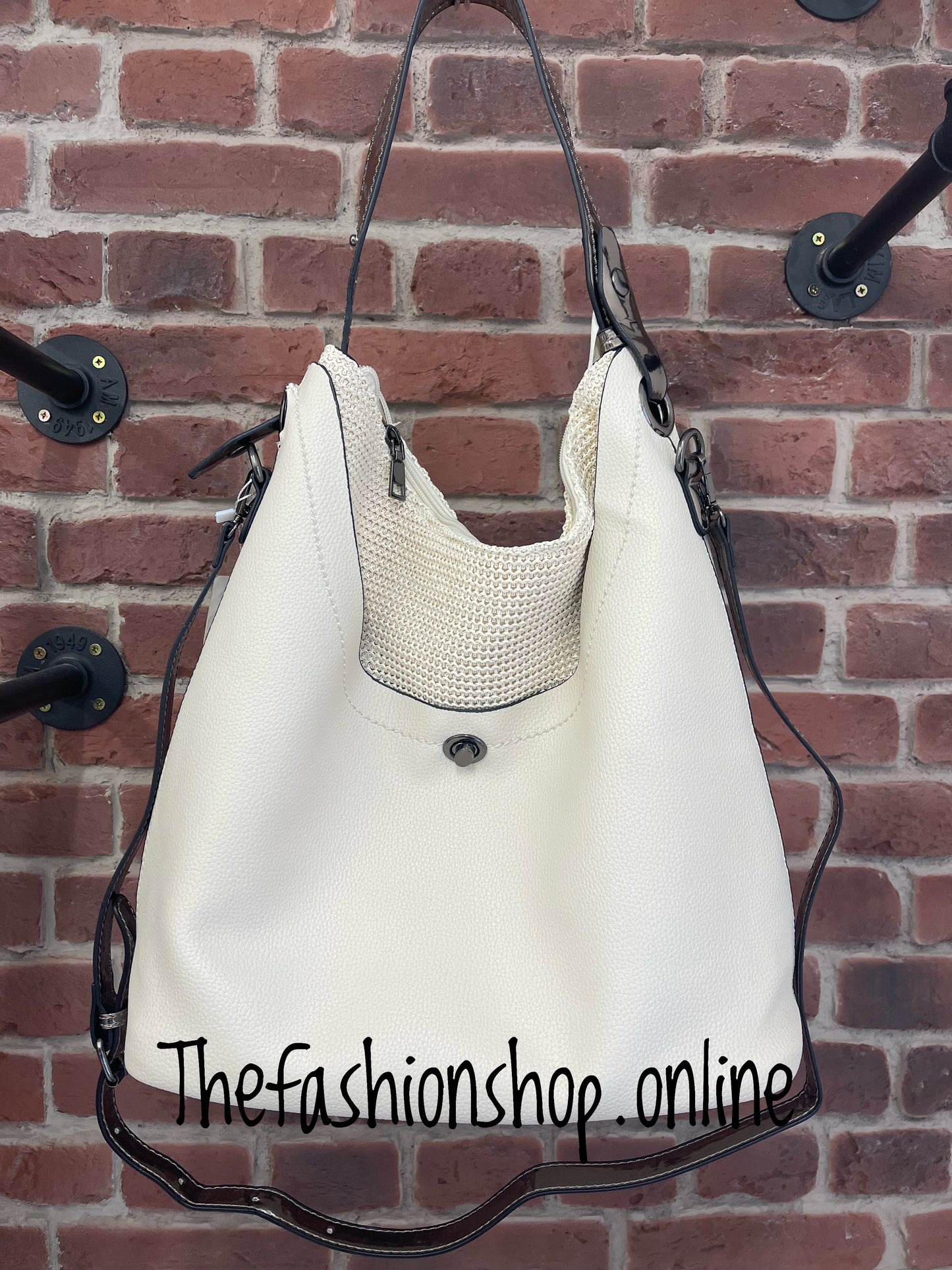 Beige shoulder bag in bag