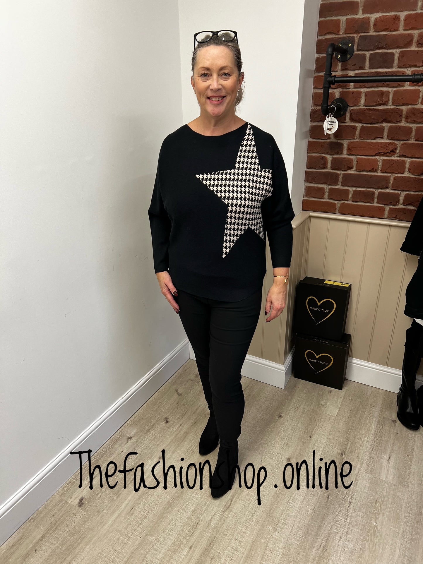 Black with stone dogtooth star jumper 12-14, 16-18