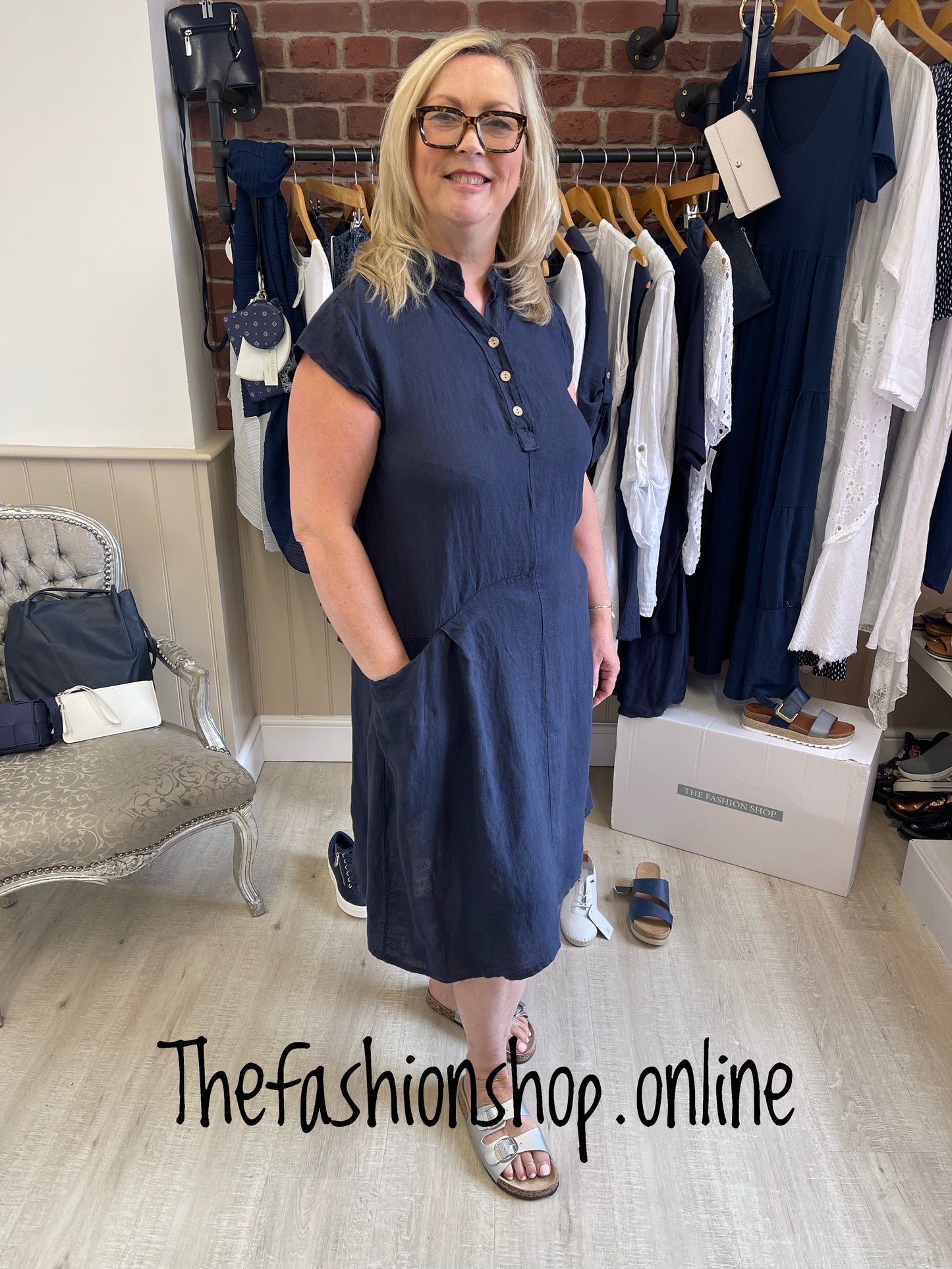Navy mandarin collar cap sleeve linen dress 12-18