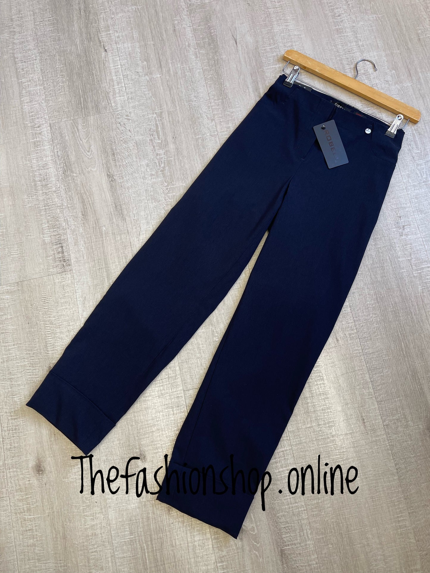 Robell Bella navy trousers 27inch inside leg sizes 12-26