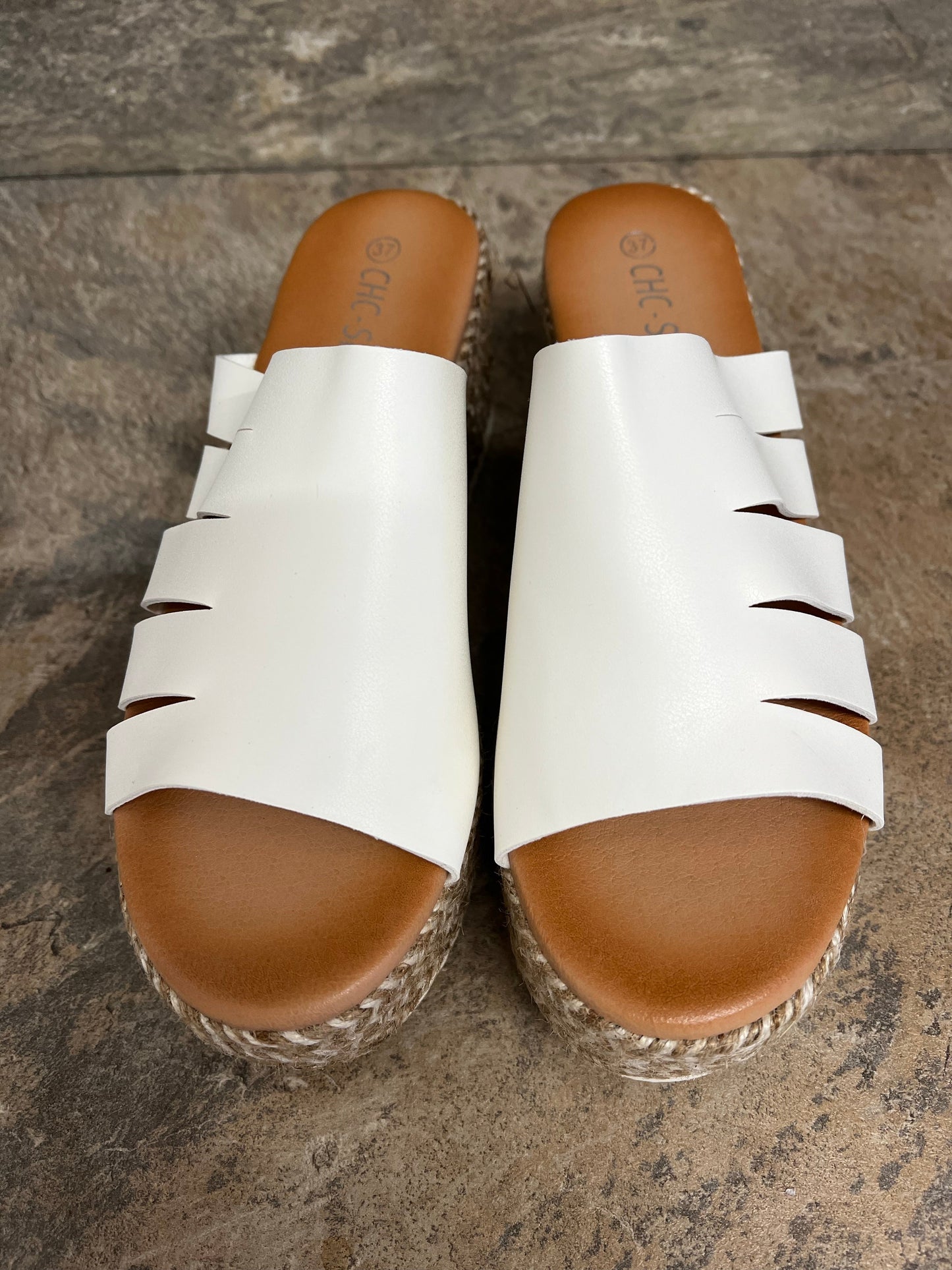 White mule with hessian wedge sizes 3-8
