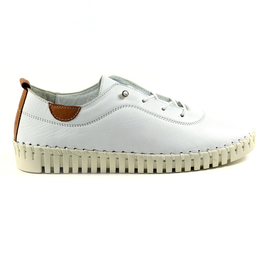 Lunar Flamborough white leather pump sizes 4-8