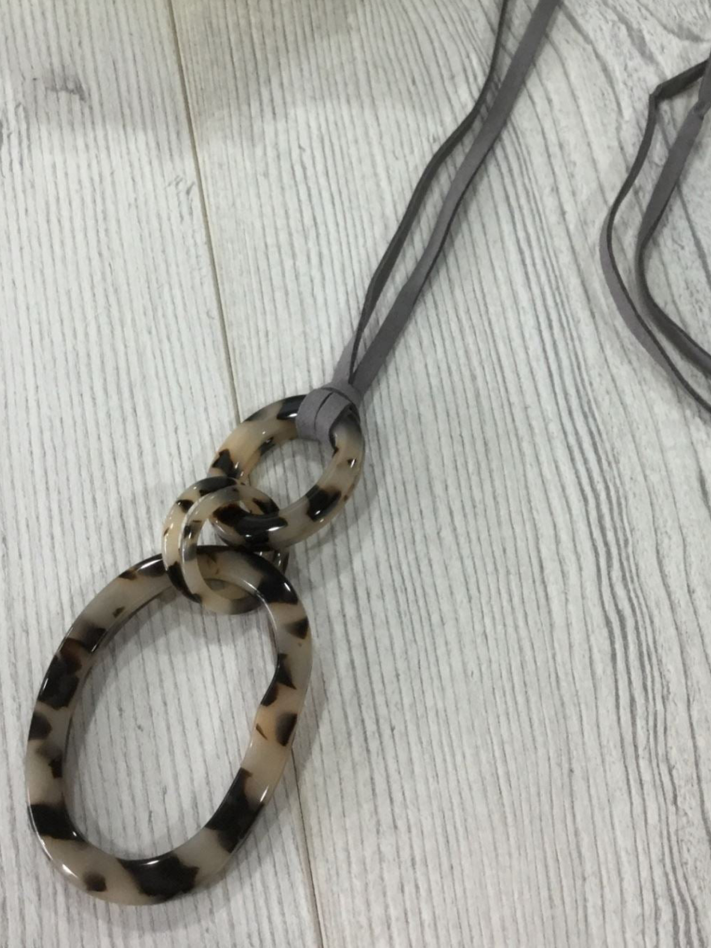Grey loop necklace