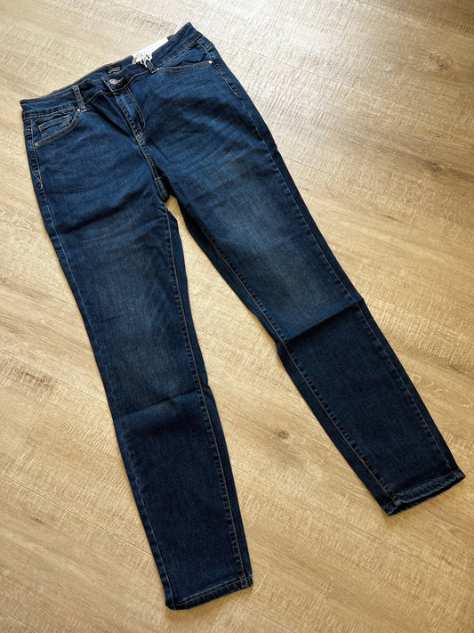Premium dark denim ladies fit jeans sizes 10-20
