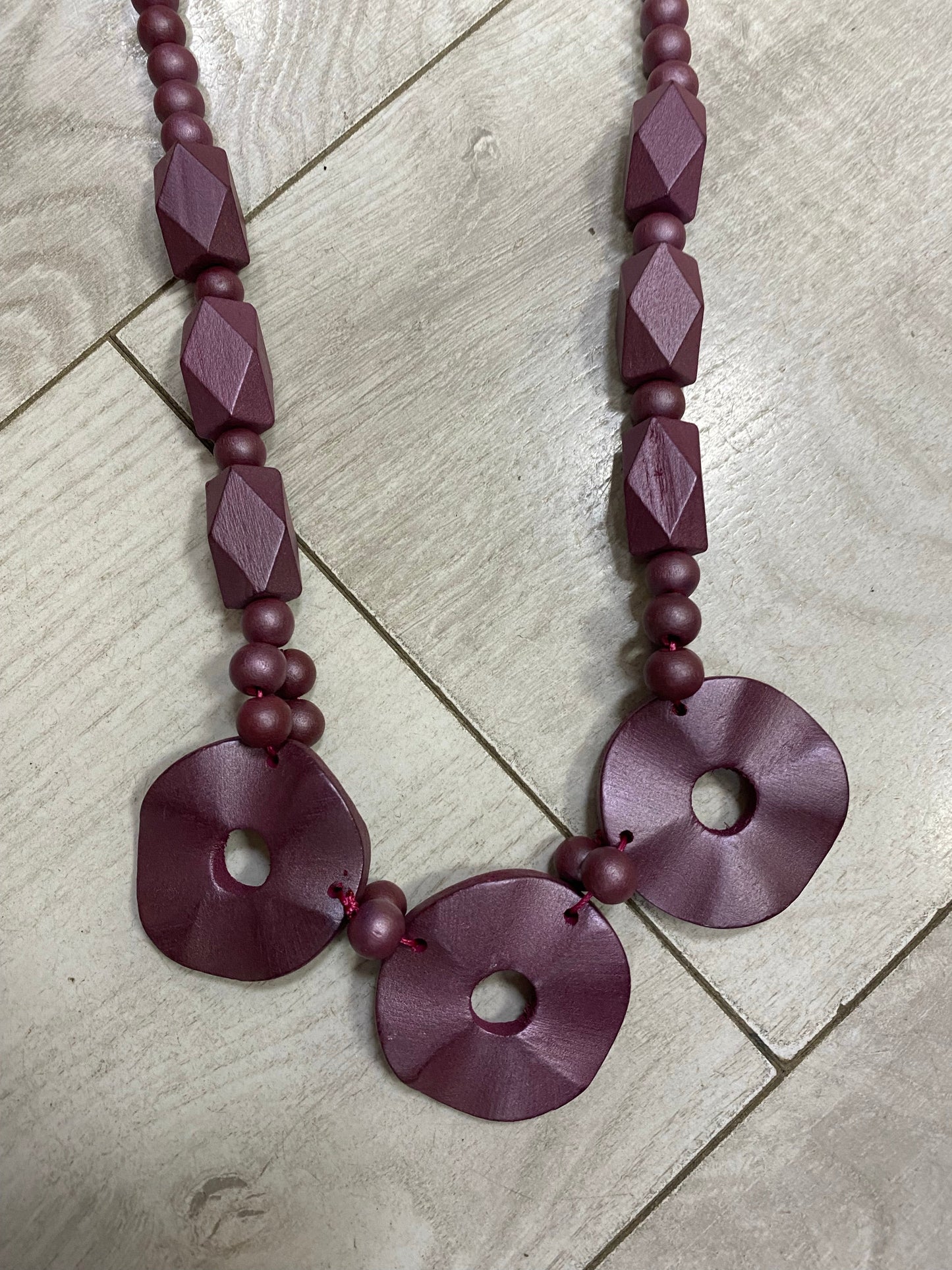 Clover pink abstract pebble necklace
