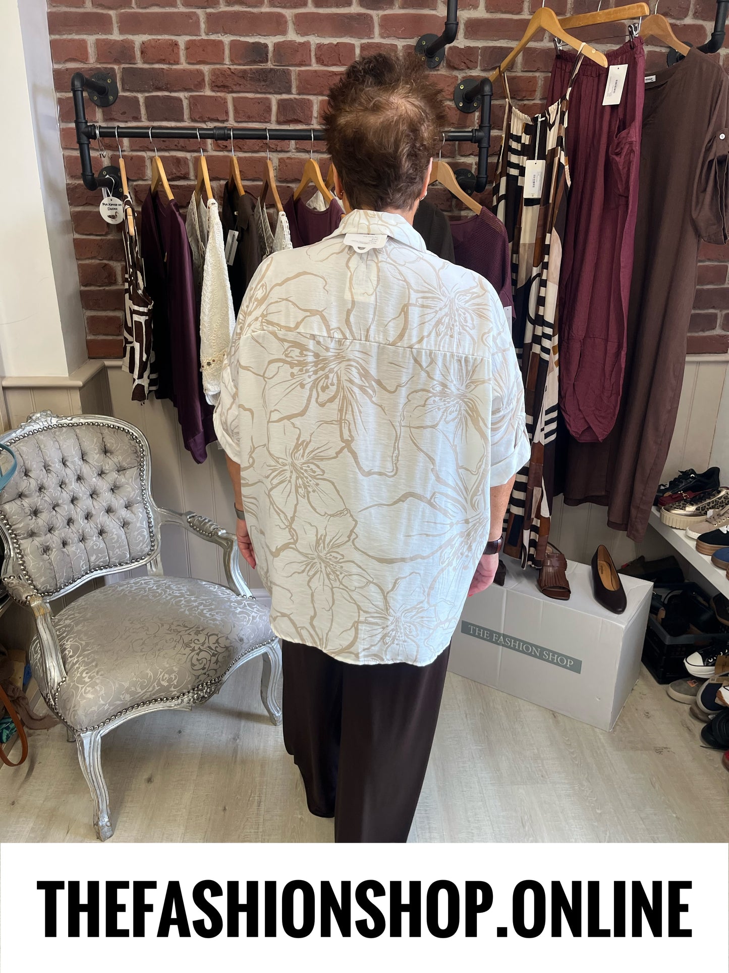 Davina white and beige flowers shirt 16-22